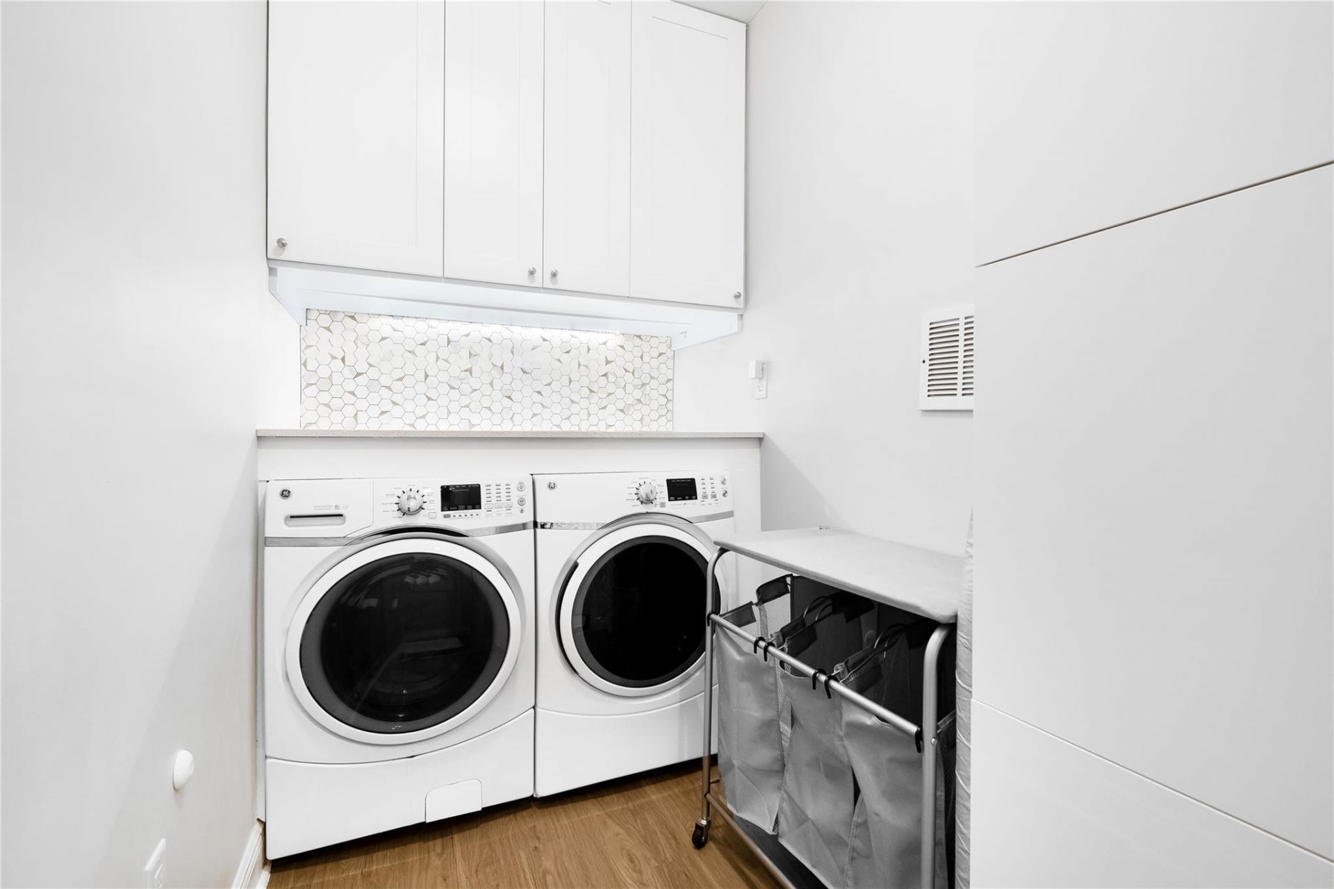 1703 NE 11th Street, Unit 1703, Fort Lauderdale, FL 33304 Photo