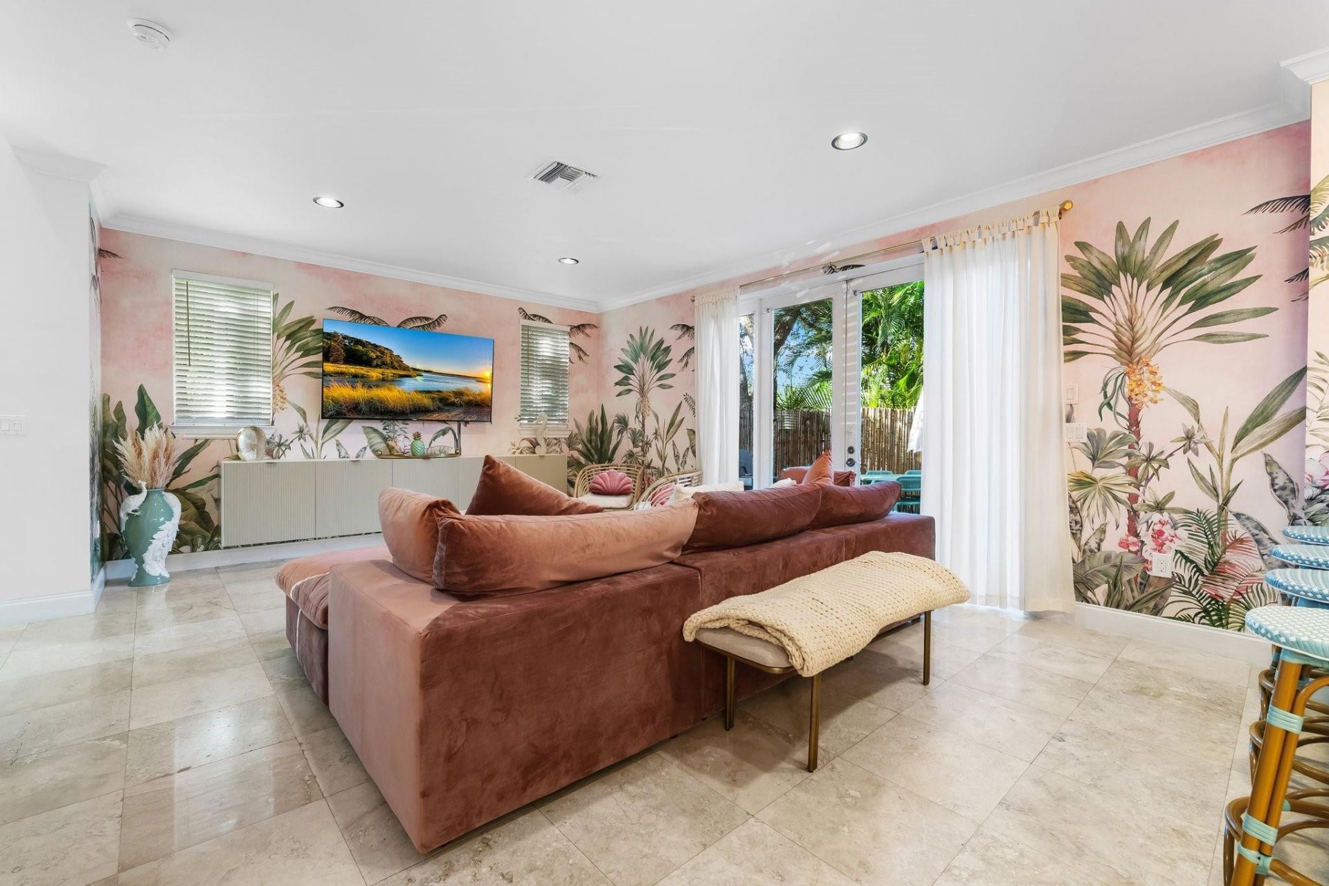 1703 NE 11th Street, Unit 1703, Fort Lauderdale, FL 33304 Photo