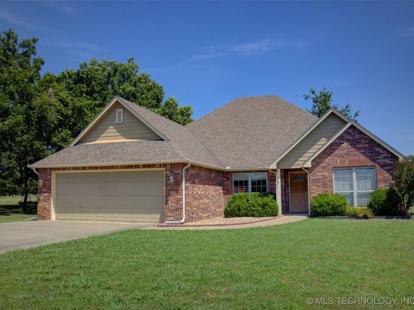 1709 Caddo Street, Oologah, OK 74053