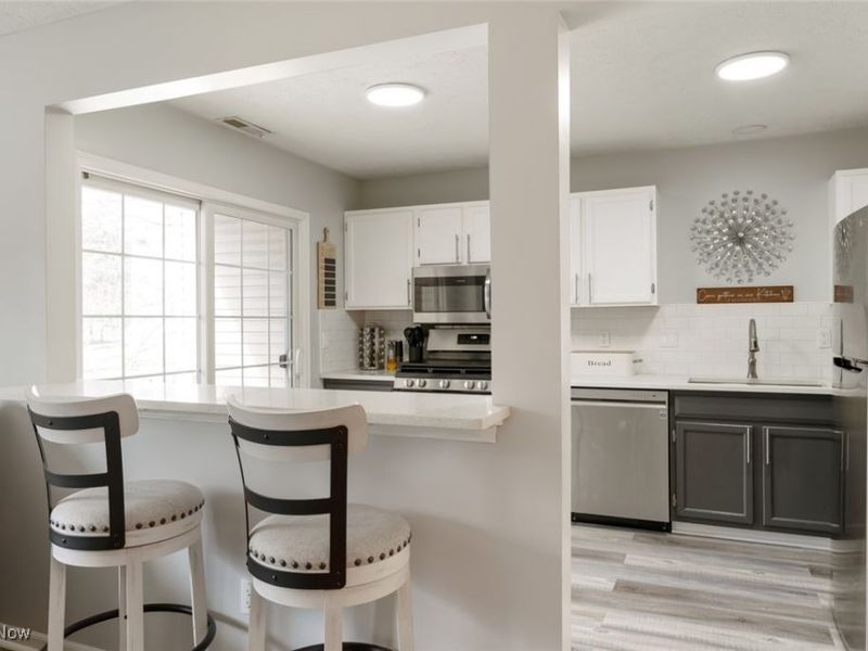 868 Tollis Parkway, Unit A-L, Broadview Heights, OH 44147 Photo 10