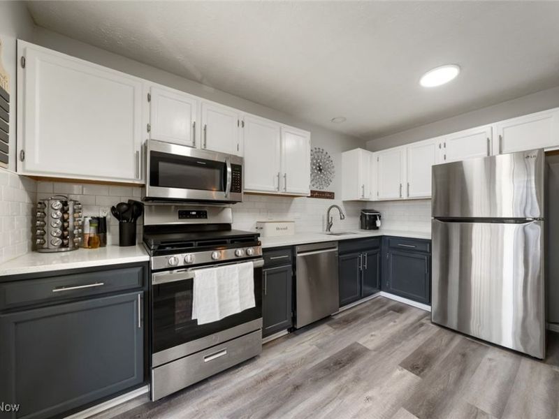 868 Tollis Parkway, Unit A-L, Broadview Heights, OH 44147 Photo 11