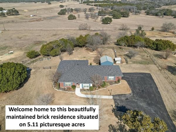 1917 Bentwater Parkway, Granbury, TX 76049