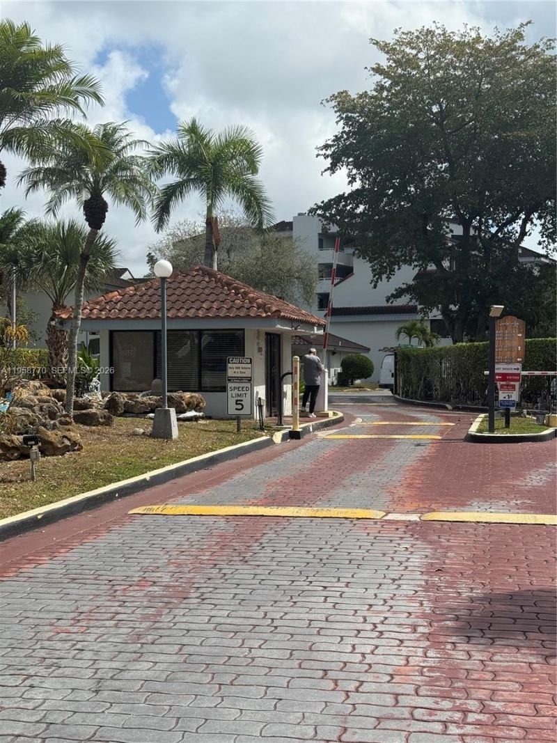 8205 SW 152nd Ave, Unit F-314, Miami, FL 33193 Photo