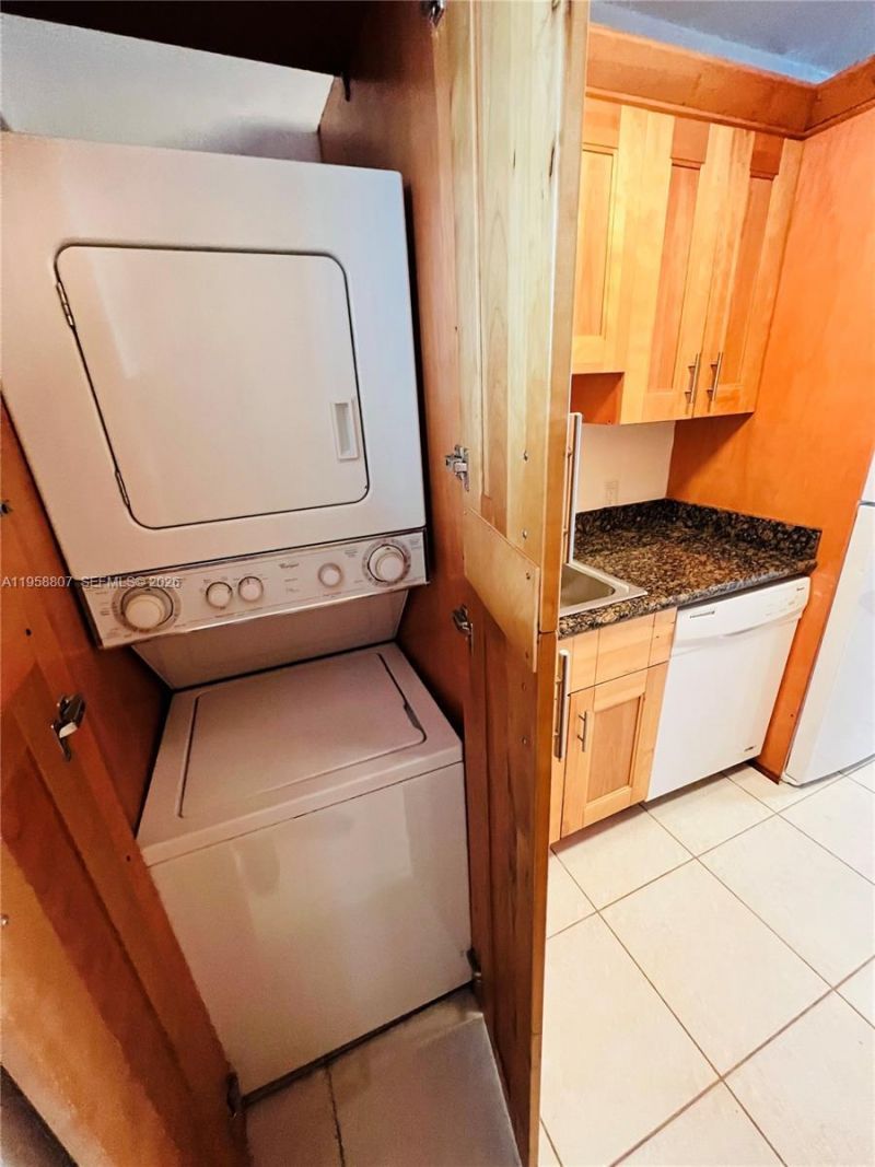 2033 Calais Dr, Unit 3, Miami Beach, FL 33141 Photo