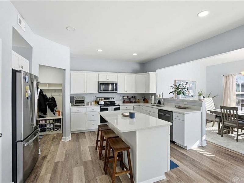 2818 Ridge View Court, Xenia, OH 45385 Photo 8