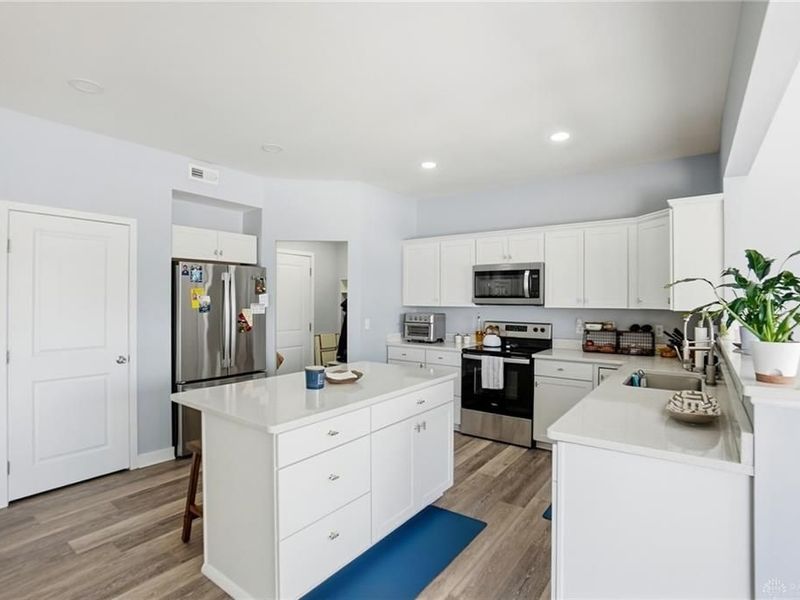 2818 Ridge View Court, Xenia, OH 45385 Photo 9