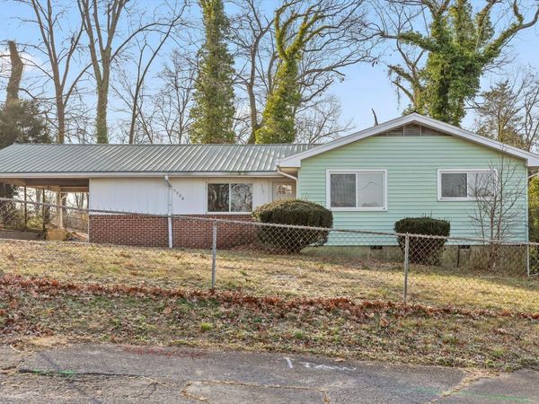 3706 Hemingway Drive, Chattanooga, TN 37406