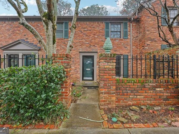 3085 Colonial Way, Unit H, Atlanta, GA 30341