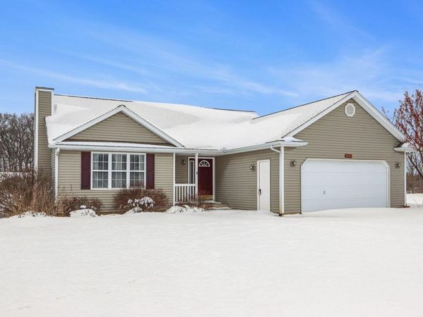 6189 Clover Meadows Avenue, Scotts, MI 49088