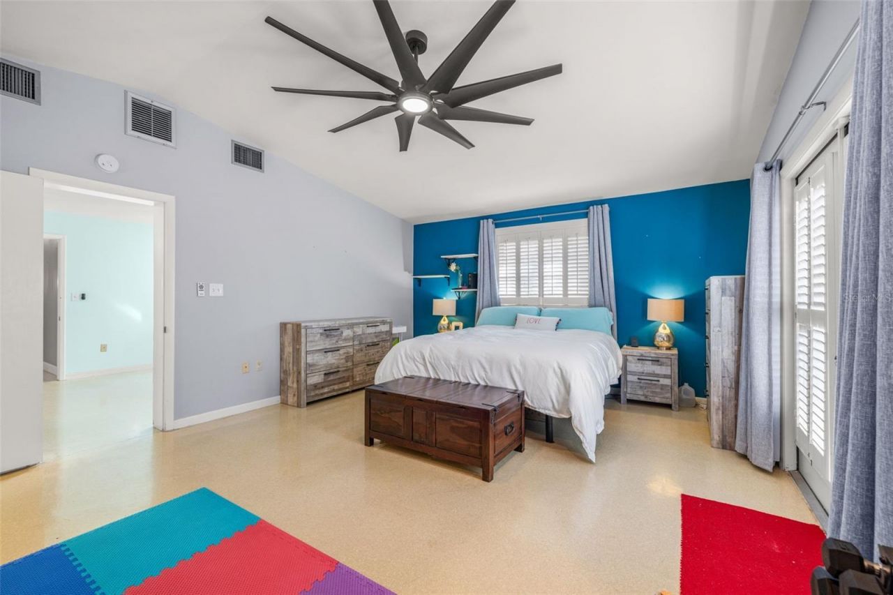 744 63rd Avenue N, Saint Petersburg, FL 33702 Photo