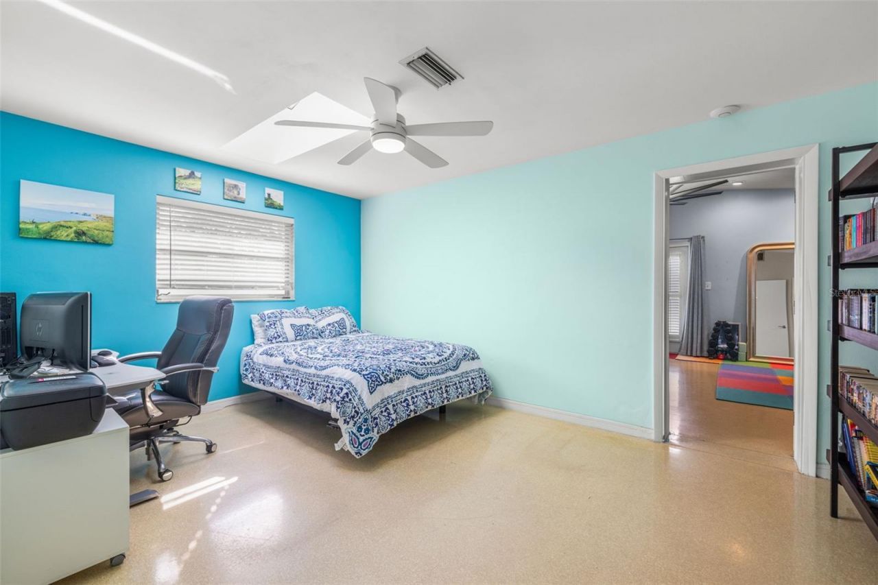 744 63rd Avenue N, Saint Petersburg, FL 33702 Photo