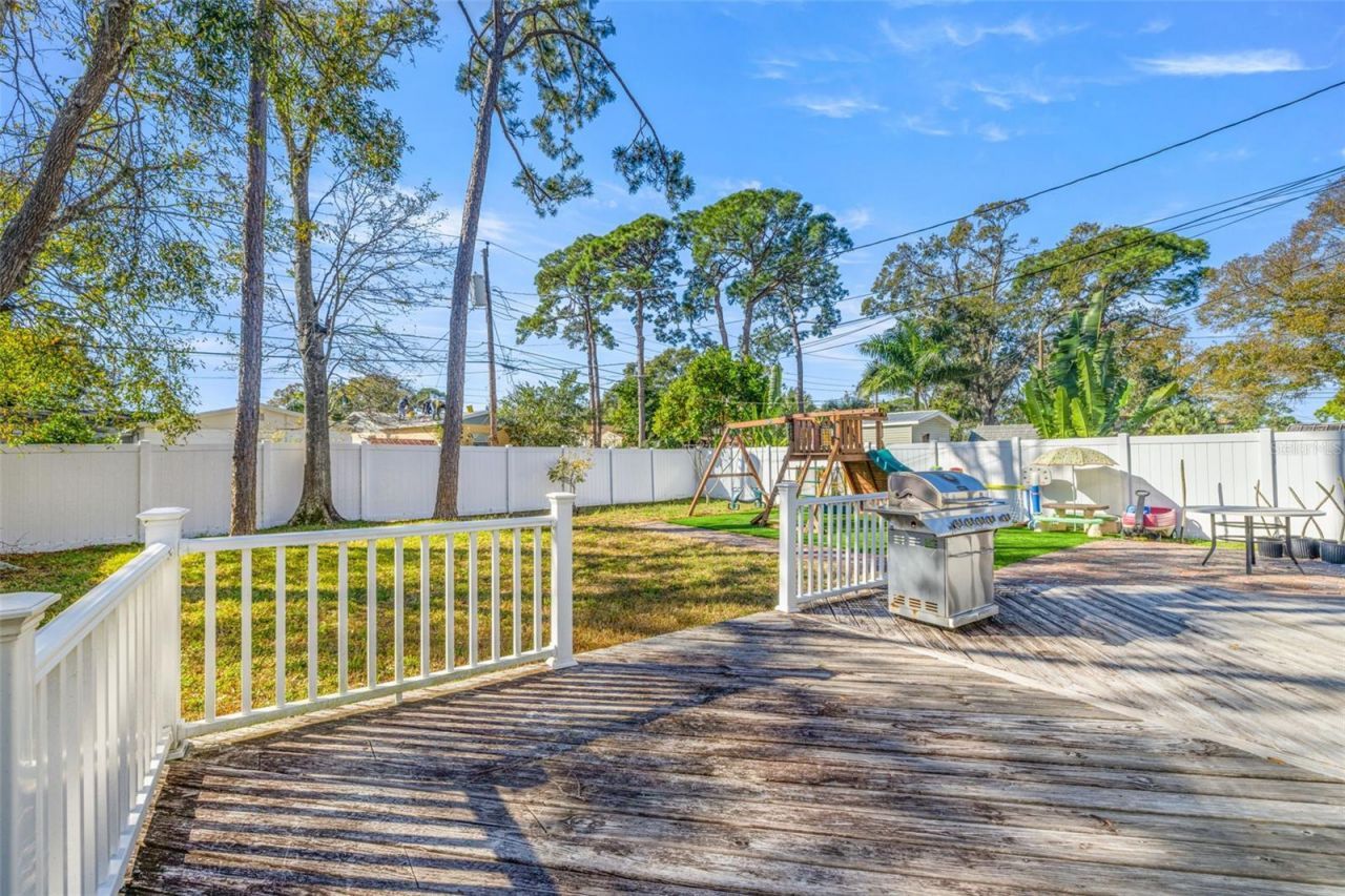 744 63rd Avenue N, Saint Petersburg, FL 33702 Photo