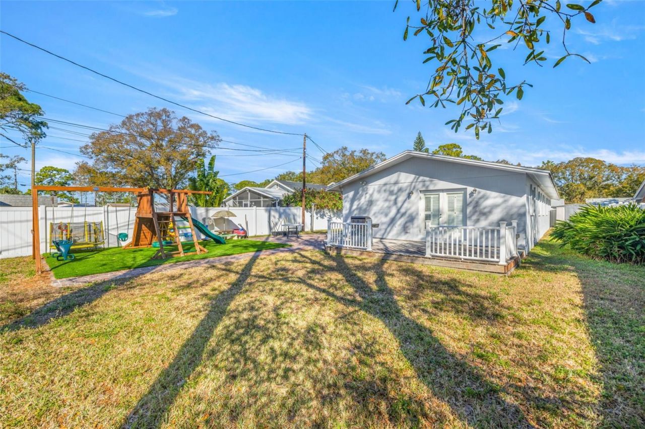 744 63rd Avenue N, Saint Petersburg, FL 33702 Photo