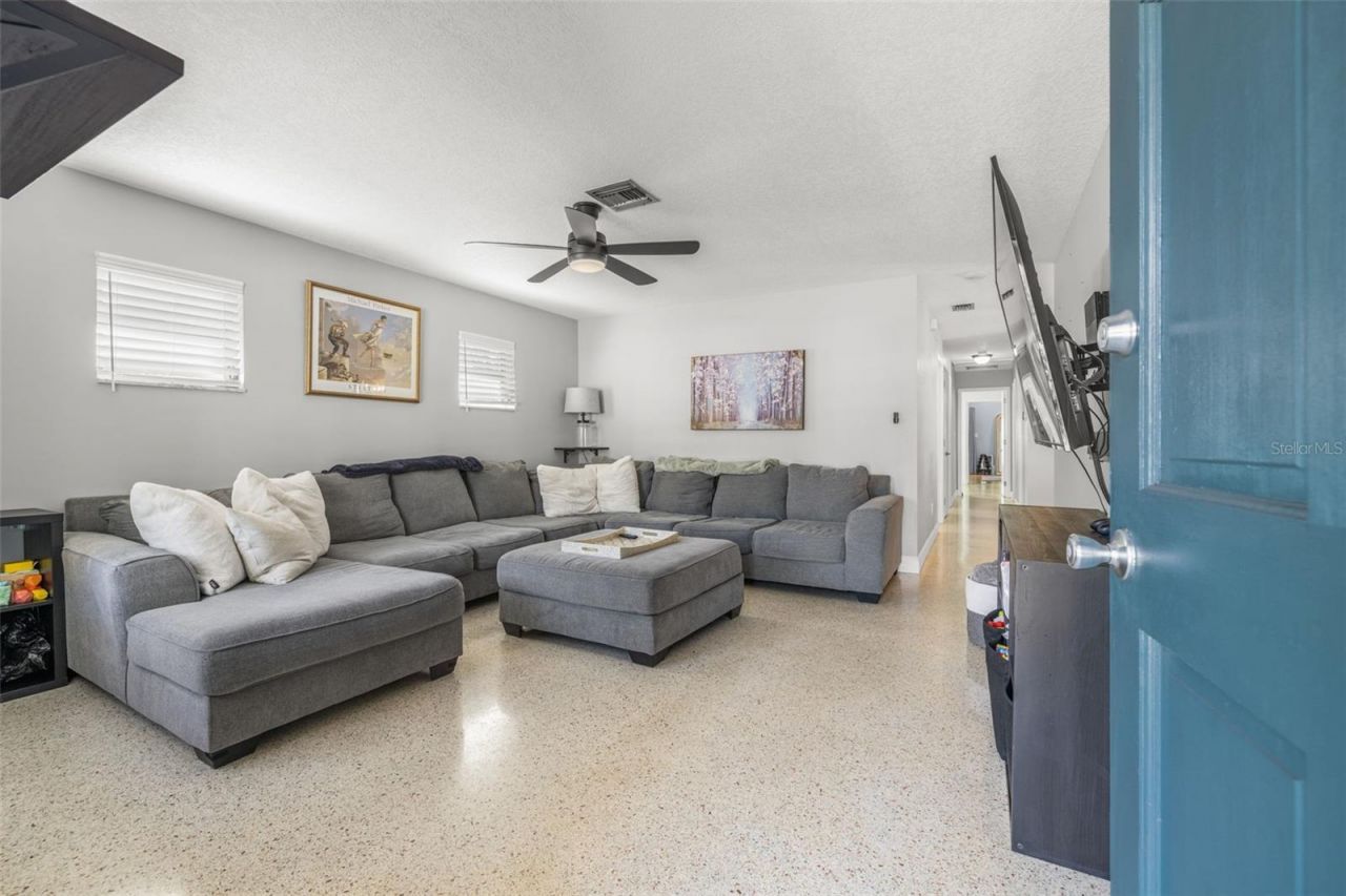 744 63rd Avenue N, Saint Petersburg, FL 33702 Photo