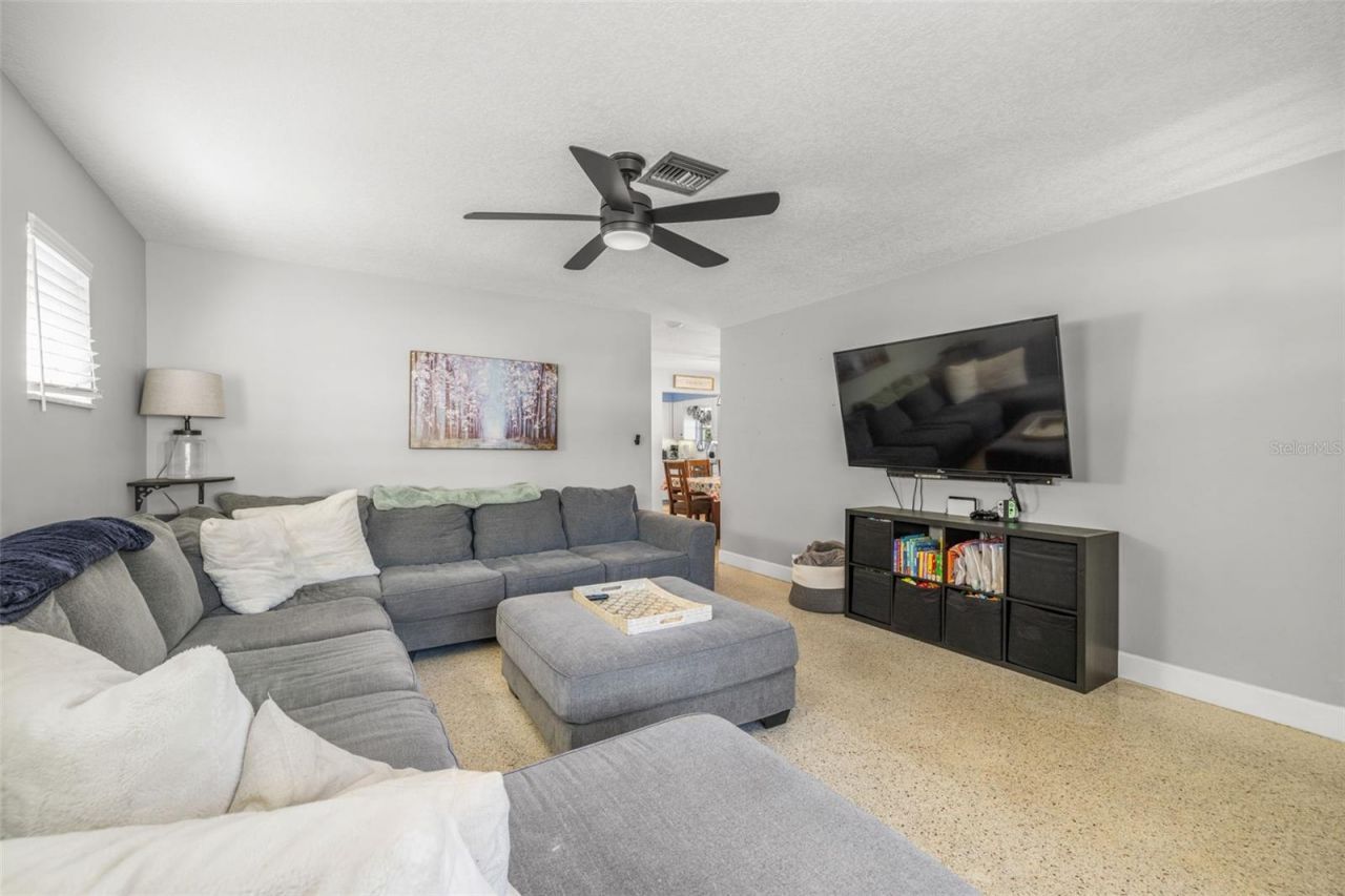 744 63rd Avenue N, Saint Petersburg, FL 33702 Photo