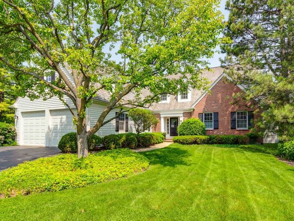 270 S South Shore Lane, Lake Forest, IL 60045