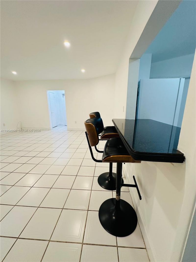 50 Park Dr, Unit 3, Bal Harbour, FL 33154 Photo