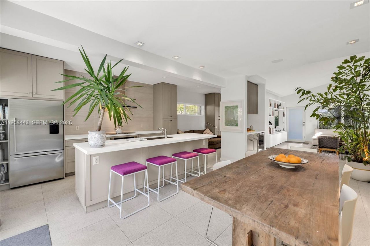 420 NE 87th St, El Portal, FL 33138 Photo