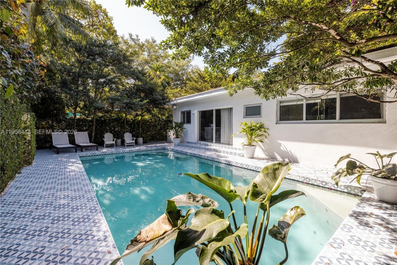 420 NE 87th St, El Portal, FL 33138 Photo