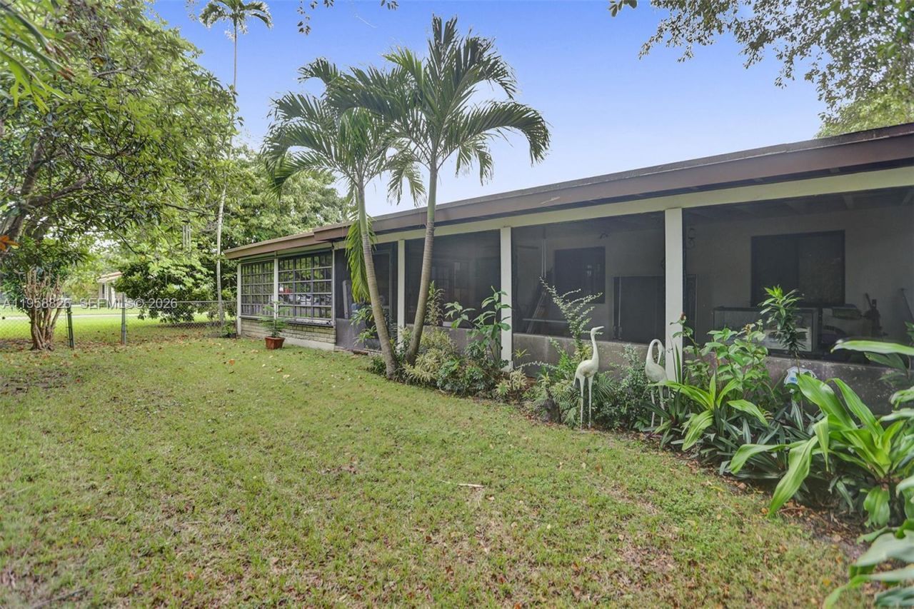 3255 SW 60th Ave, Miami, FL 33155 Photo