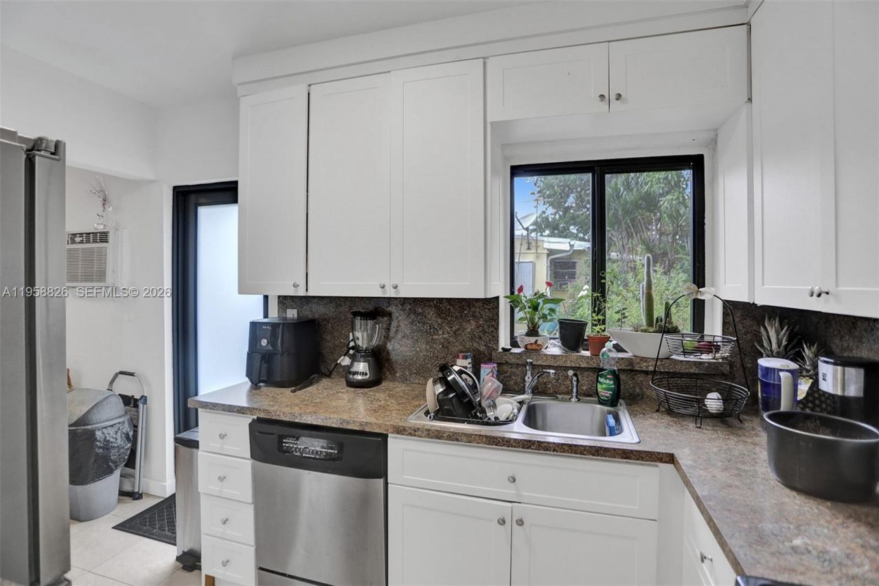 3255 SW 60th Ave, Miami, FL 33155 Photo