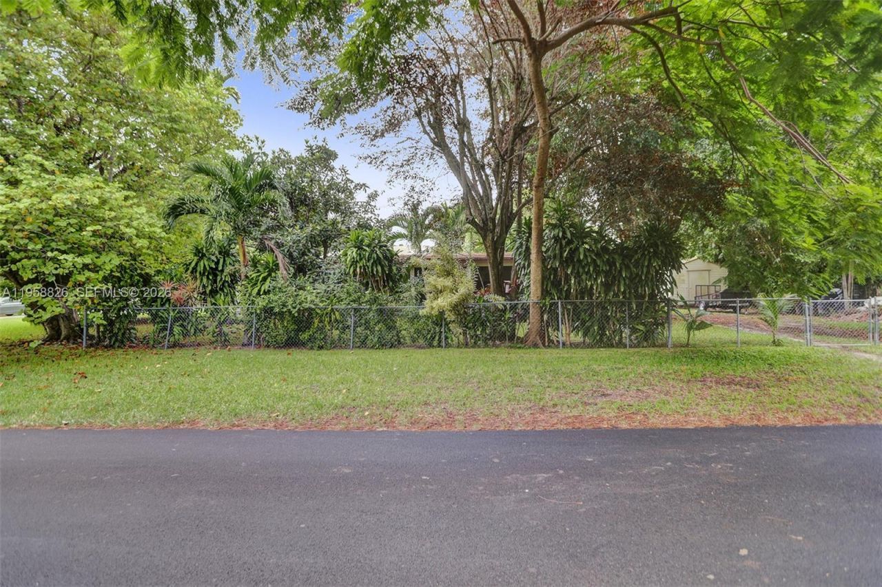 3255 SW 60th Ave, Miami, FL 33155 Photo