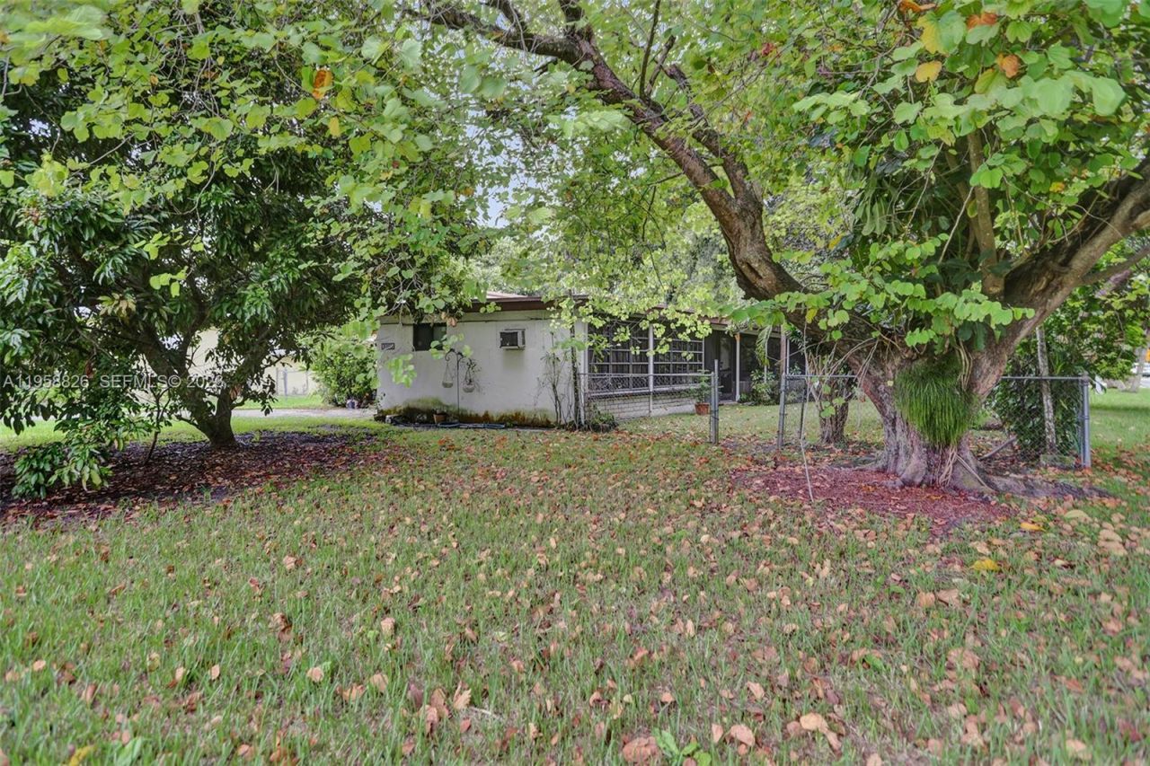 3255 SW 60th Ave, Miami, FL 33155 Photo