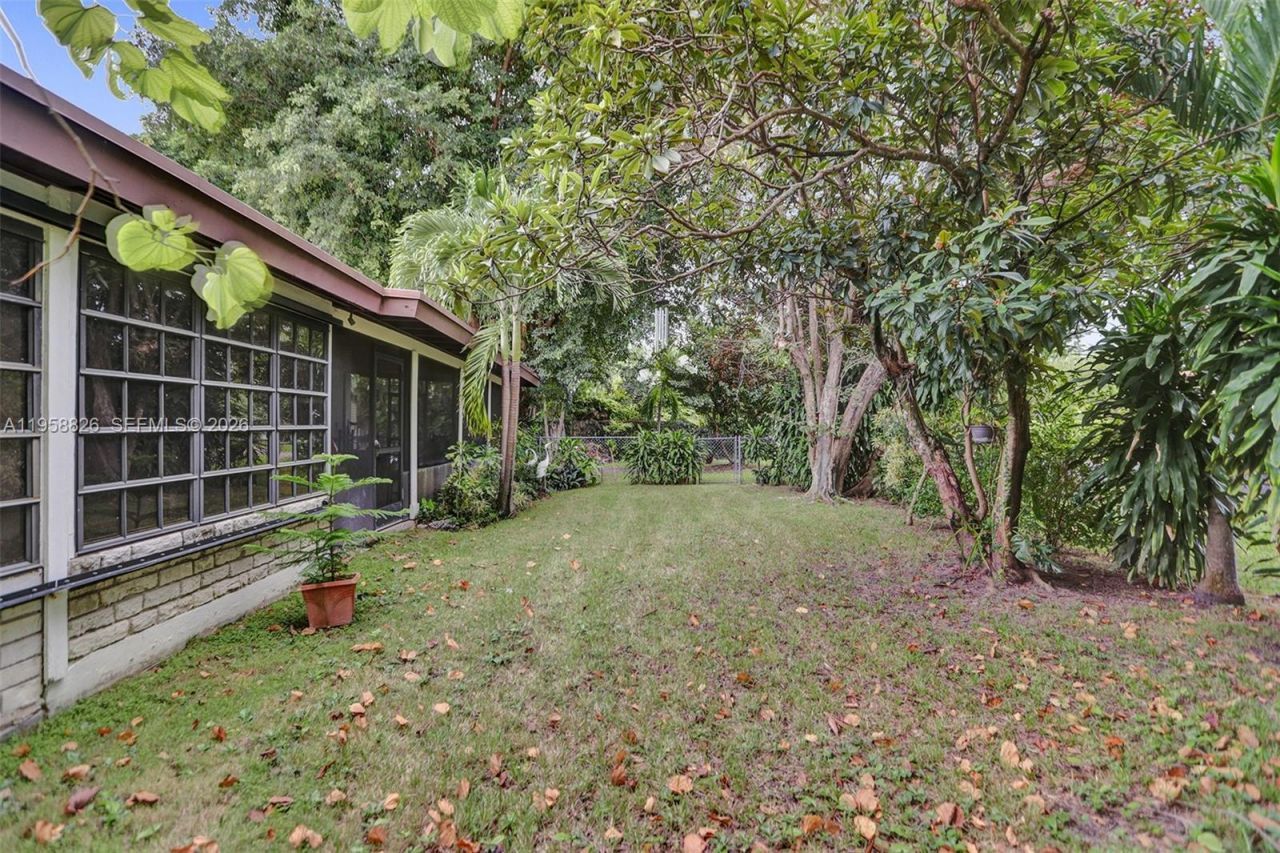 3255 SW 60th Ave, Miami, FL 33155 Photo