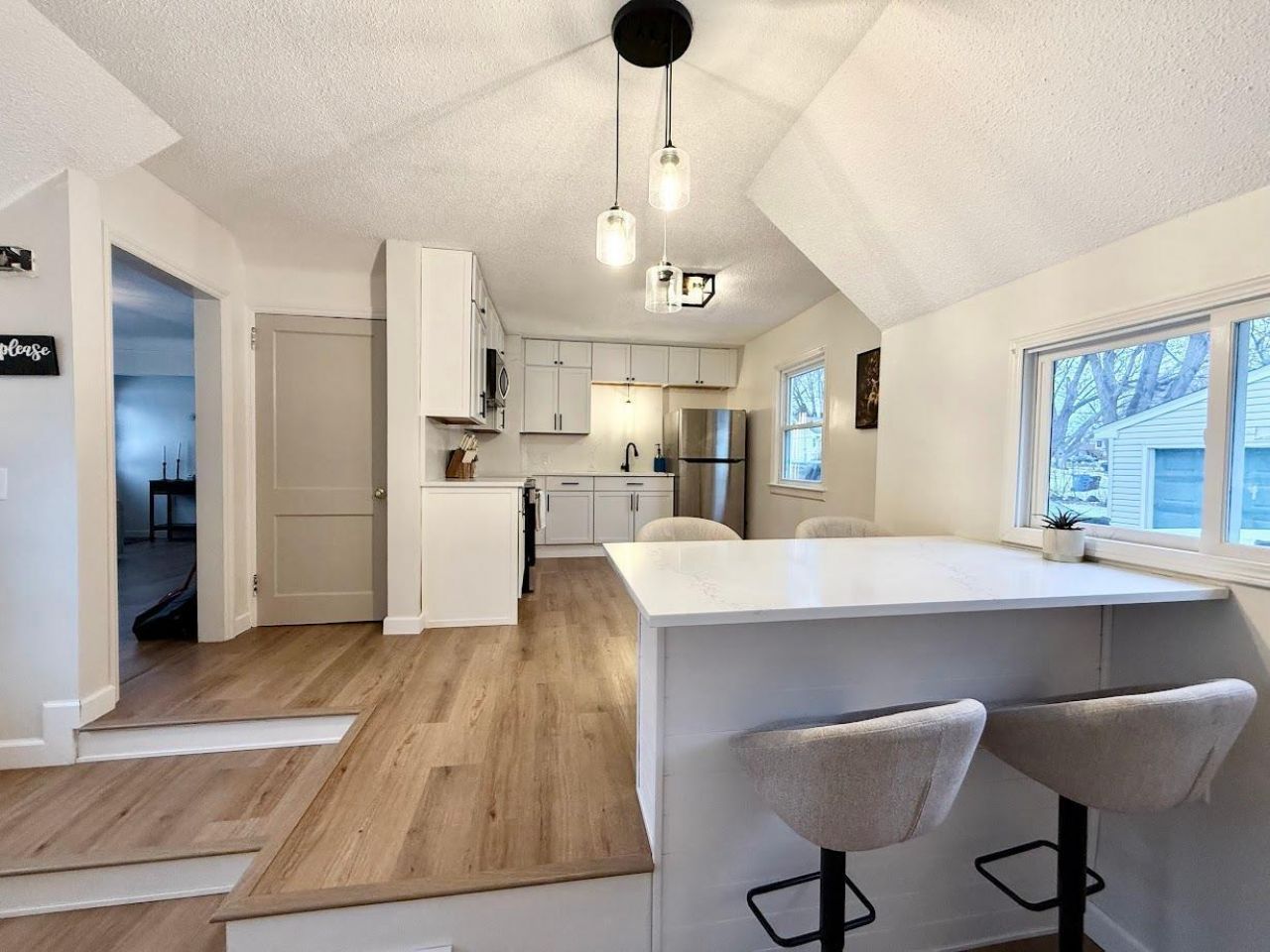 1224 Winnetka Avenue N, Golden Valley, MN 55427 Main Photo