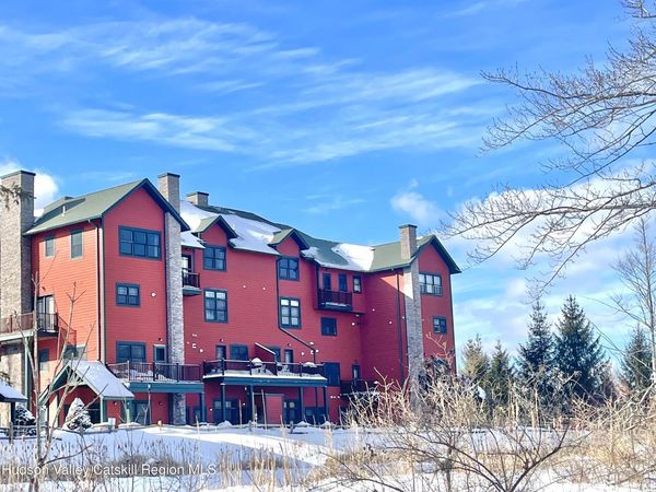 8 Trailside Drive, Unit B10, Hunter, NY 12442