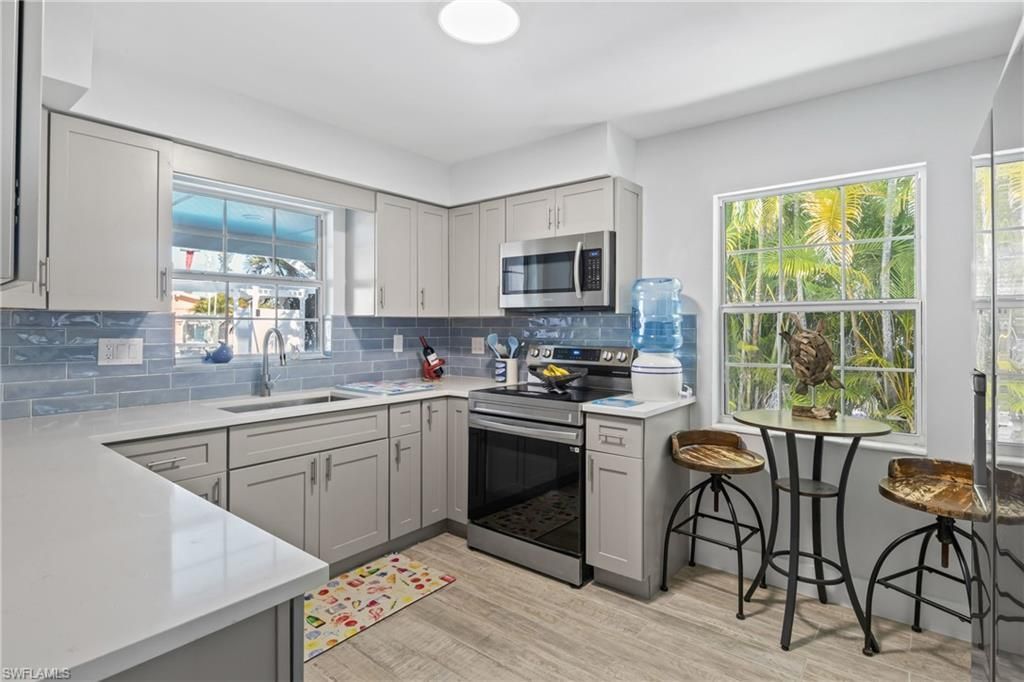 2556 Cay Cv, Matlacha, FL 33993 Photo