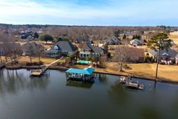 108 Plantation Drive photo 4