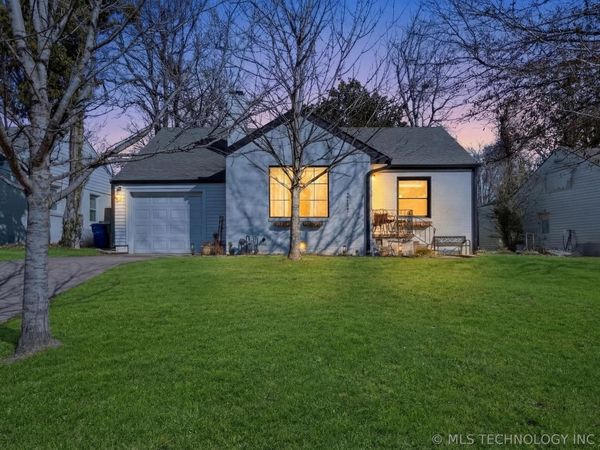 2117 S Delaware Court, Tulsa, OK 74114