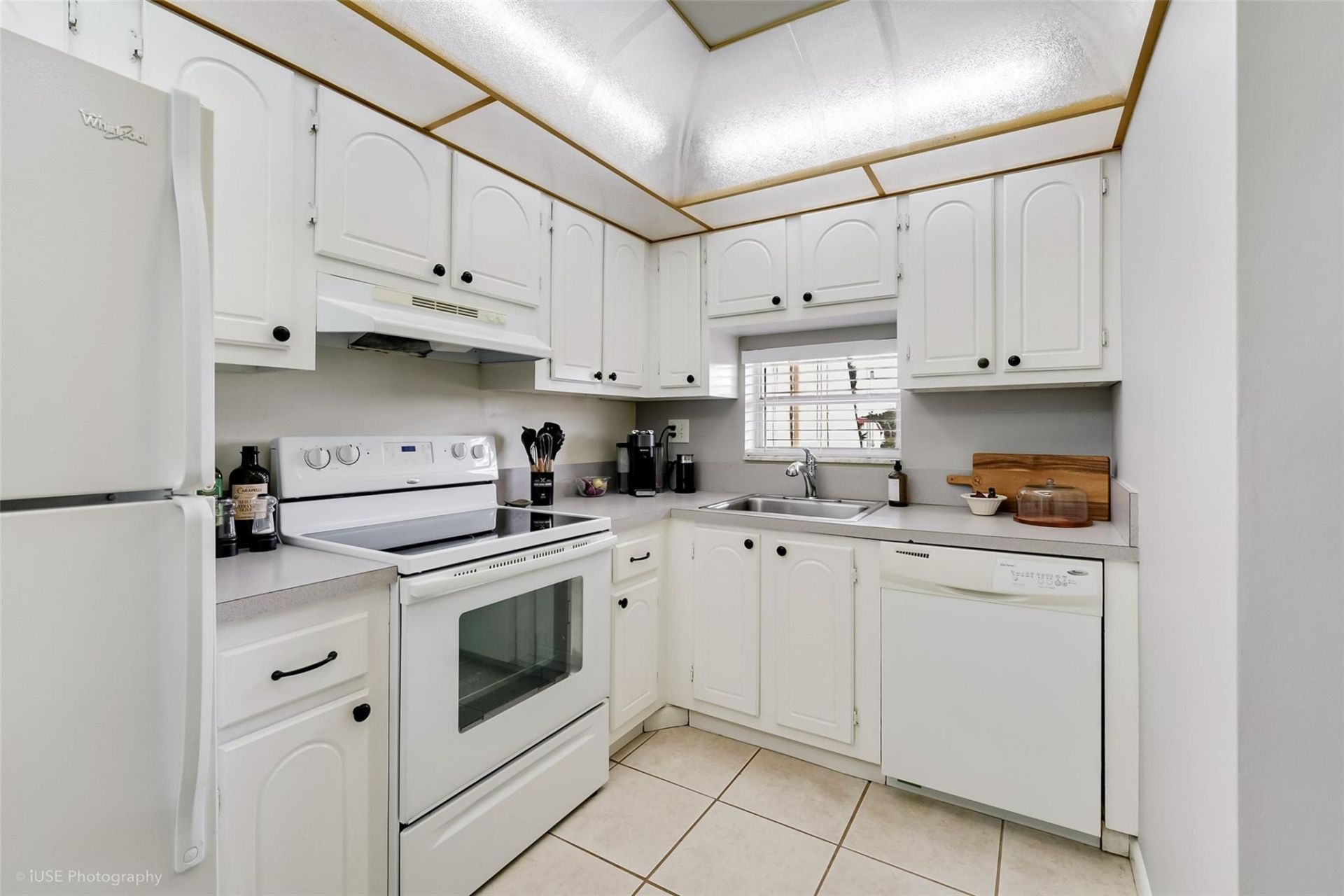 300 S Hollybrook Drive, Unit 302, Pembroke Pines, FL 33025 Photo