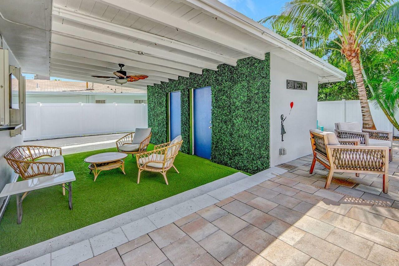 2740 NE 30th Place, Fort Lauderdale, FL 33306 Photo