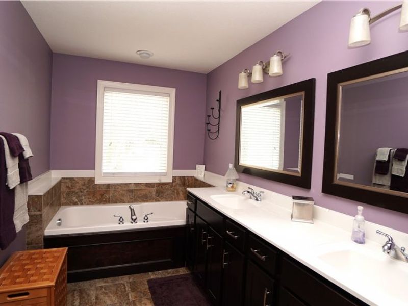 1405 Hidden Lake Boulevard, Akron, OH 44312 Photo 16