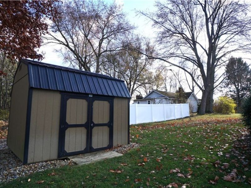 1405 Hidden Lake Boulevard, Akron, OH 44312 Photo 27