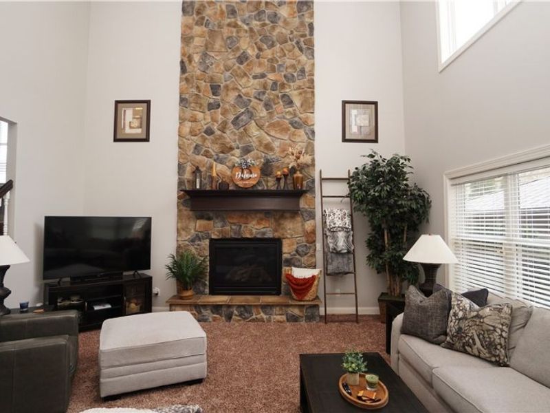 1405 Hidden Lake Boulevard, Akron, OH 44312 Photo 9