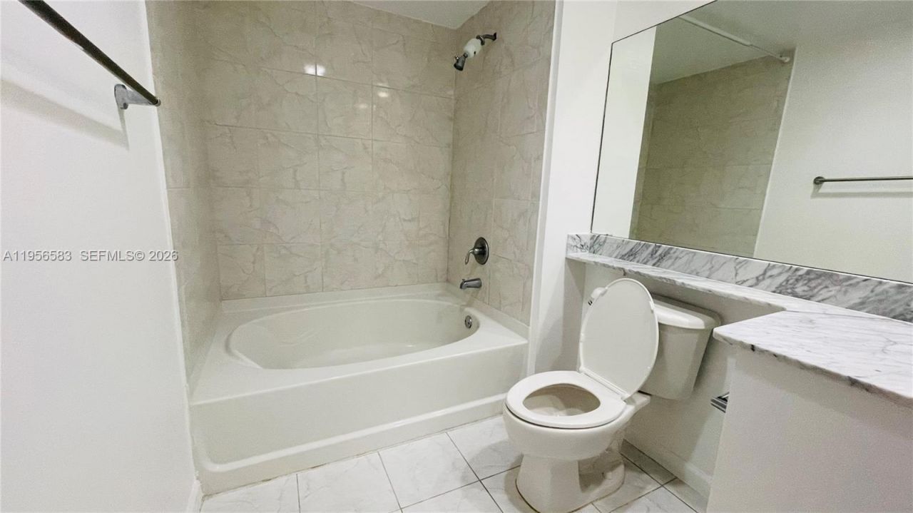 18800 NE 29th Ave , Unit 807, Aventura, FL 33180 Photo