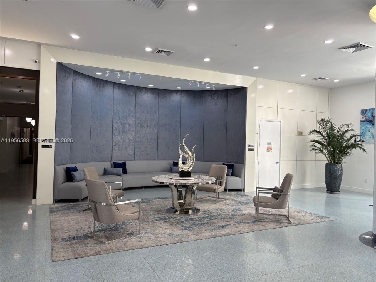 18800 NE 29th Ave , Unit 807, Aventura, FL 33180 Photo