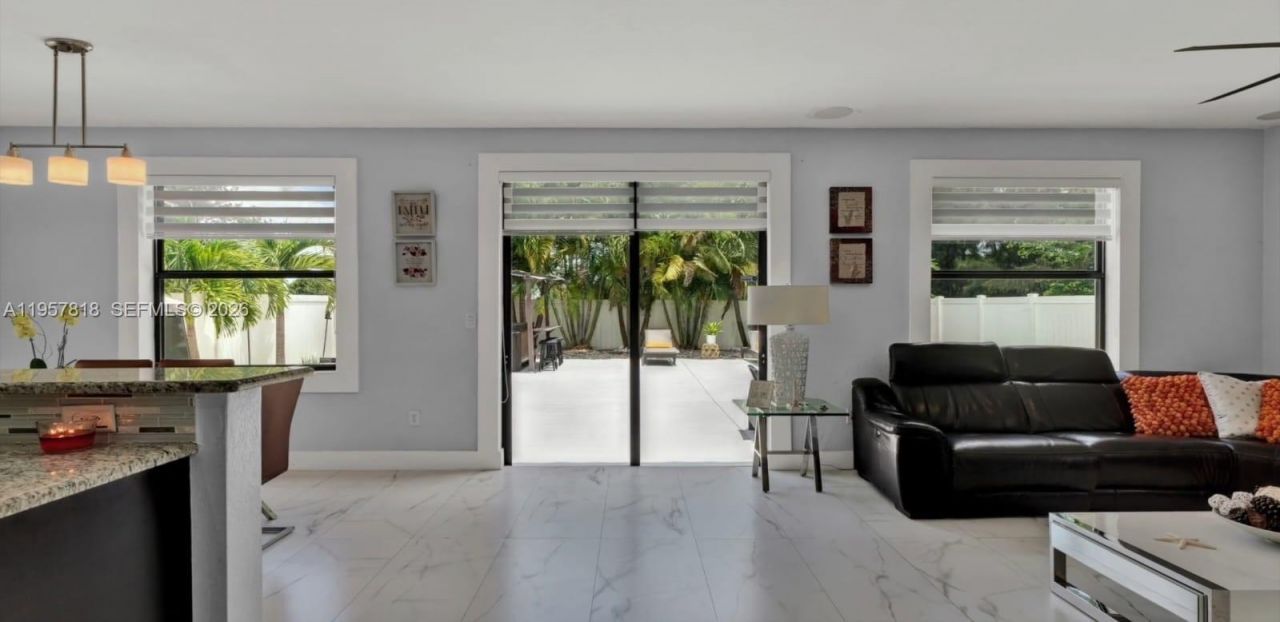 8521 W 33rd Ave, Unit 8521, Hialeah, FL 33018 Photo