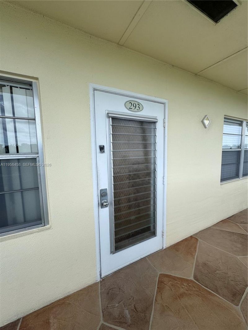 293 Dorset G, Unit G, Boca Raton, FL 33434 Photo