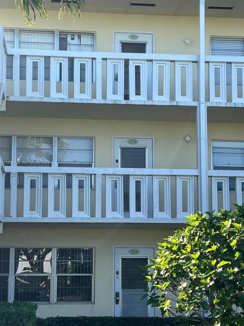 293 Dorset, Unit G, Boca Raton, FL 33434 Photo