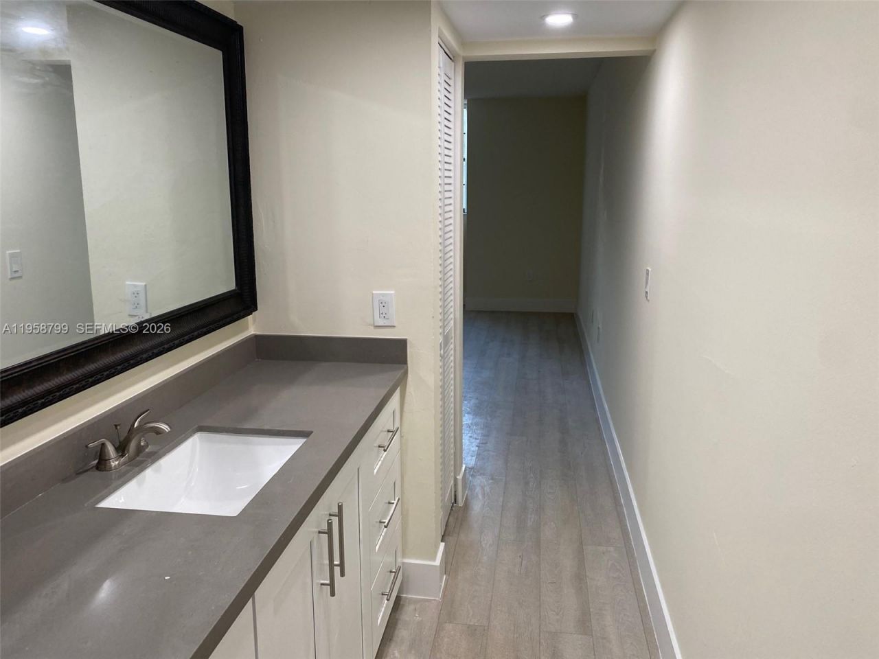10985 SW 107th St, Unit 212, Miami, FL 33176 Photo