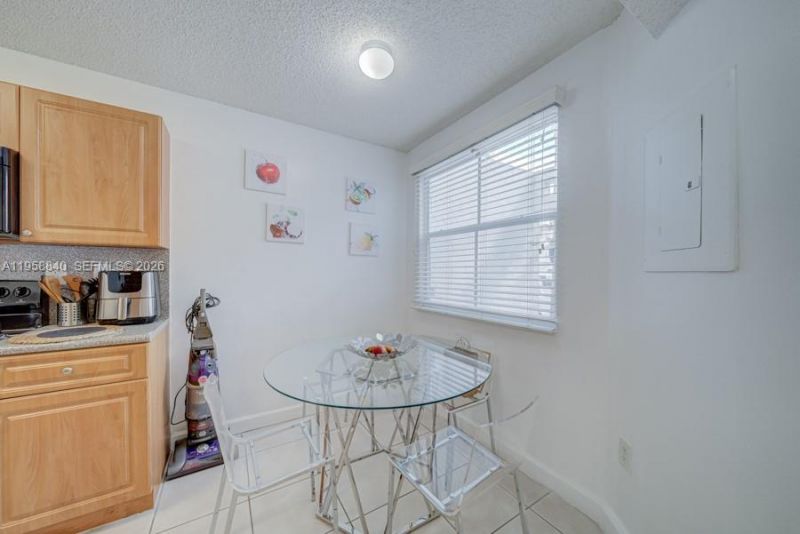 4876 NW 97th Ct, Unit 352, Doral, FL 33178 Photo