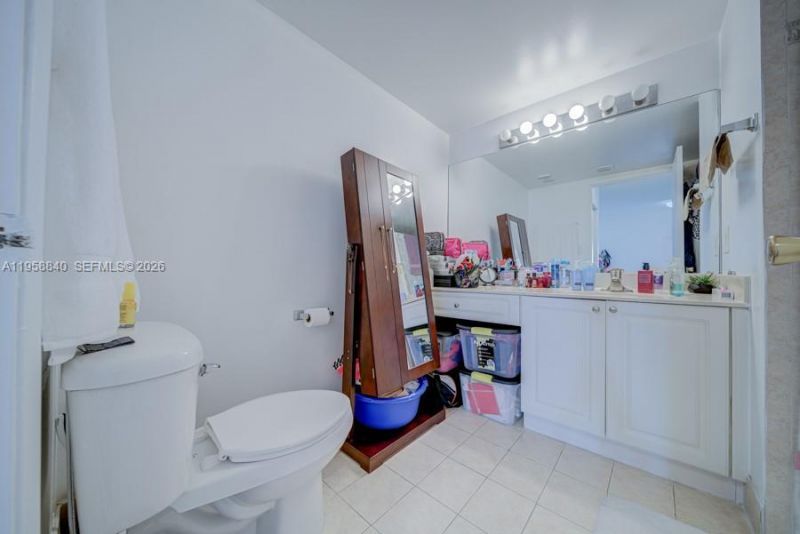 4876 NW 97th Ct, Unit 352, Doral, FL 33178 Photo