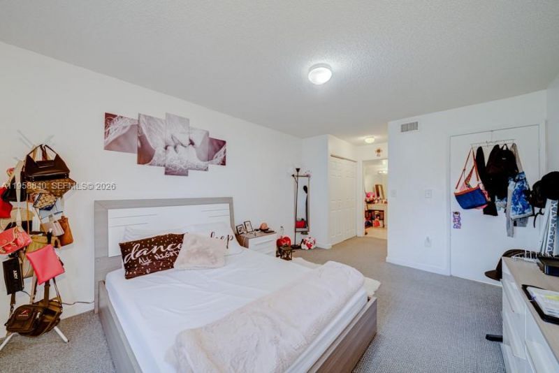 4876 NW 97th Ct, Unit 352, Doral, FL 33178 Photo