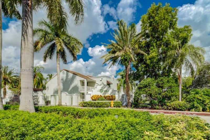 4876 NW 97th Ct, Unit 352, Doral, FL 33178 Photo