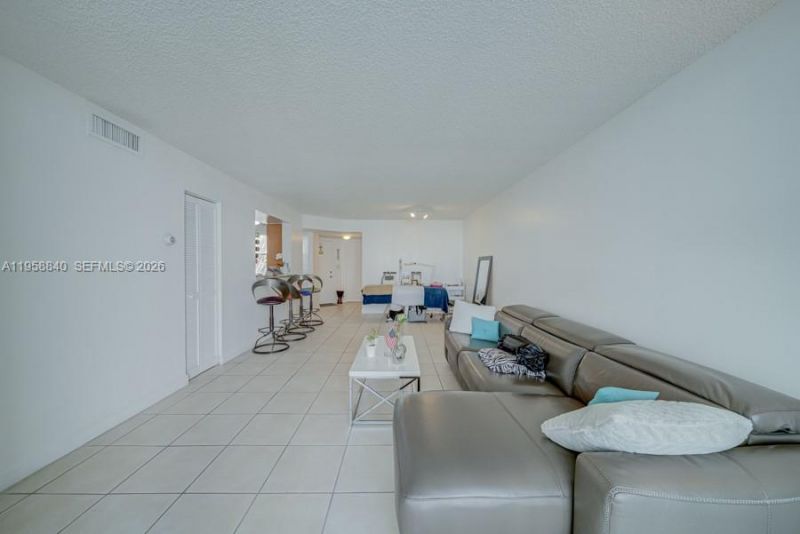 4876 NW 97th Ct, Unit 352, Doral, FL 33178 Photo