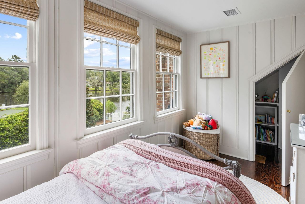 8 New Town Lane Photo 25